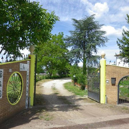 B&B La Toscana Марта Екстер'єр фото
